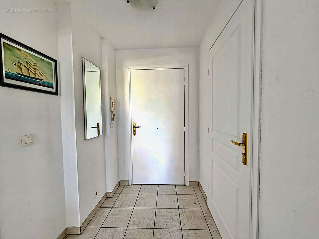 Appartement à FREJUS