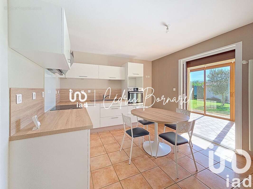 Photo 8 - Maison à DOMMARTIN