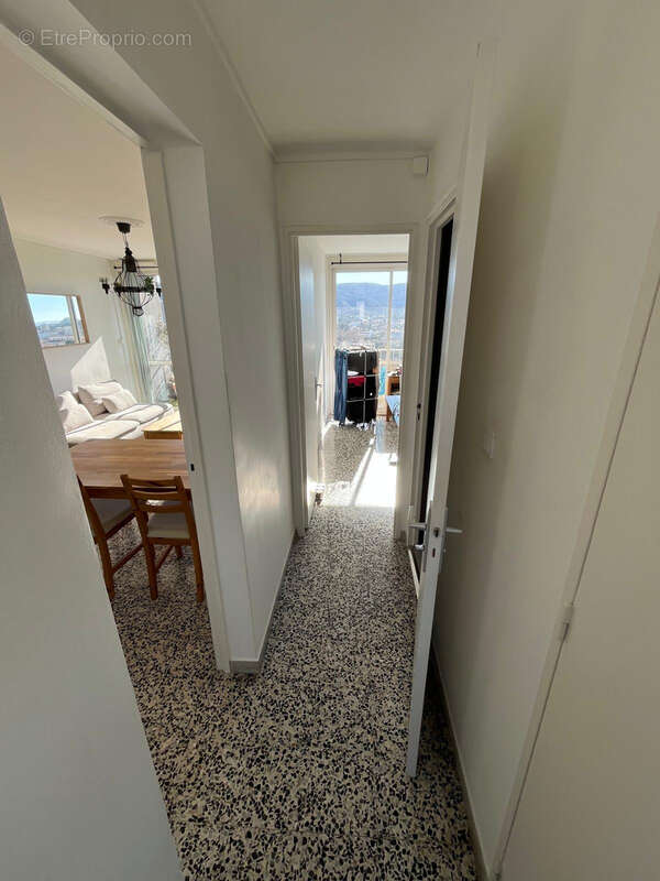 Appartement à MARSEILLE-9E
