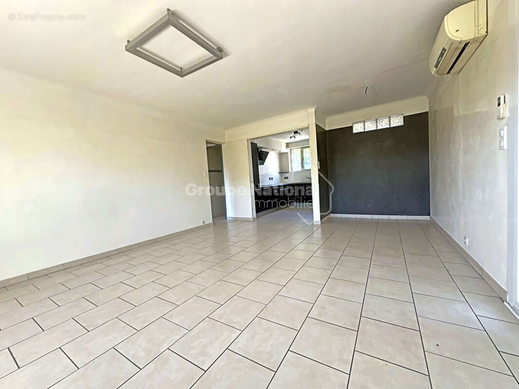 A vendre Arles, beau T4  avec place de parking - photo 2