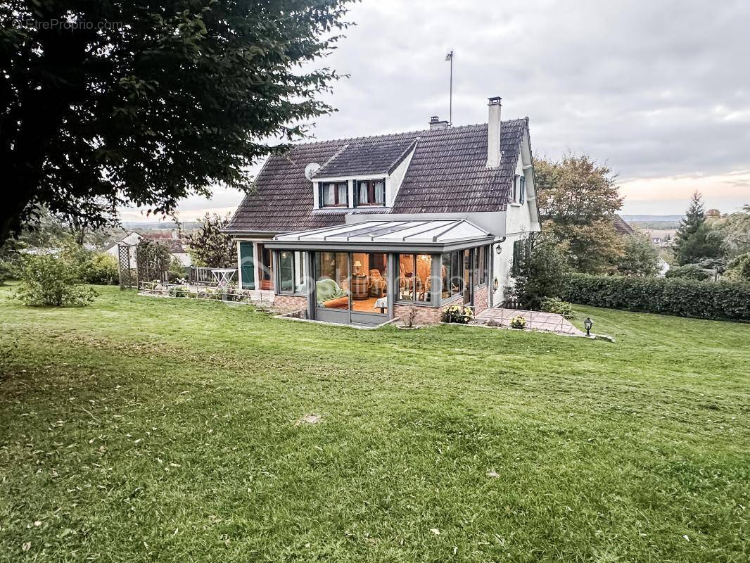 Maison à DARVAULT