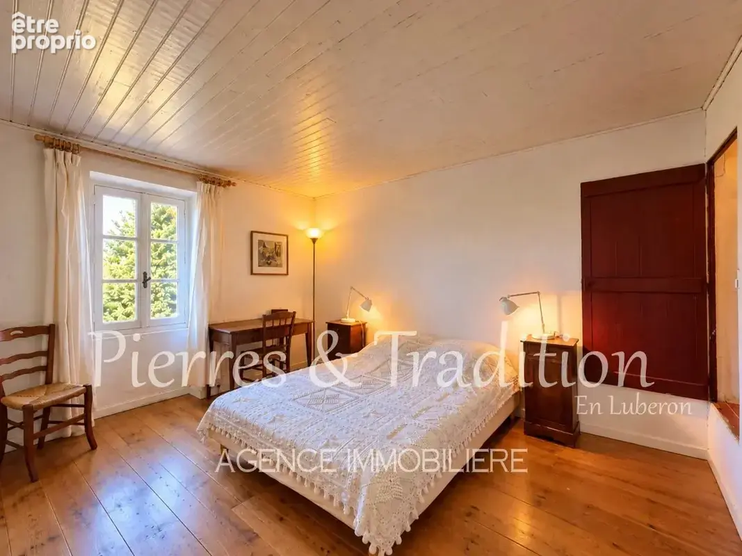 Propriété à St Saturnin les Apt avec vue et piscine - photo 10