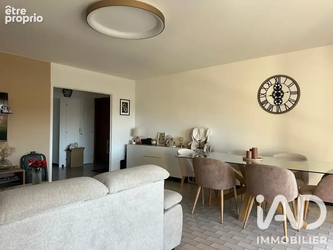 Photo 1 - Appartement à LE PEAGE-DE-ROUSSILLON
