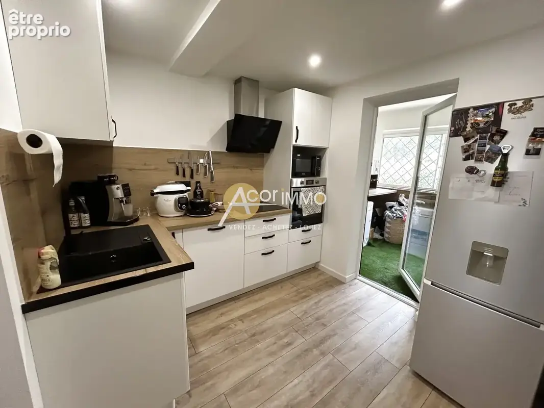 Toulon - Appartement T2 en rez-de-chaussée avec balcon et parking - photo 5