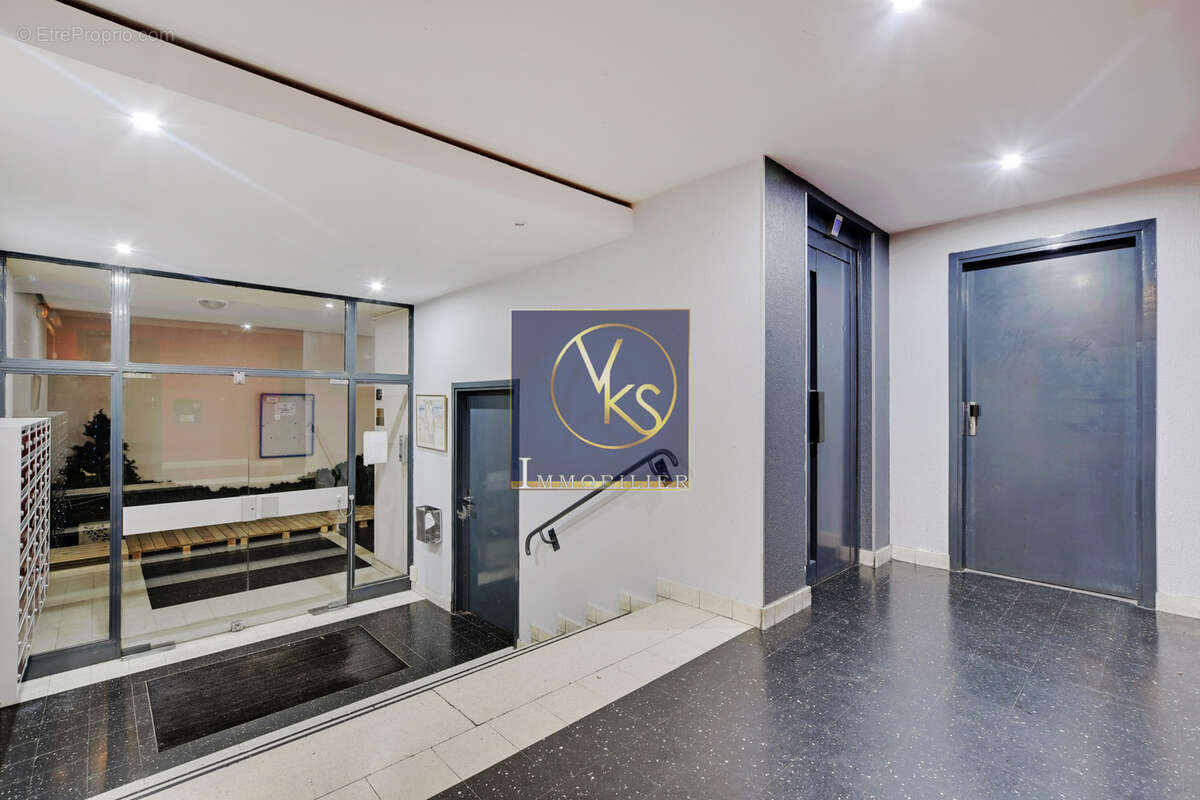 Appartement à PARIS-20E