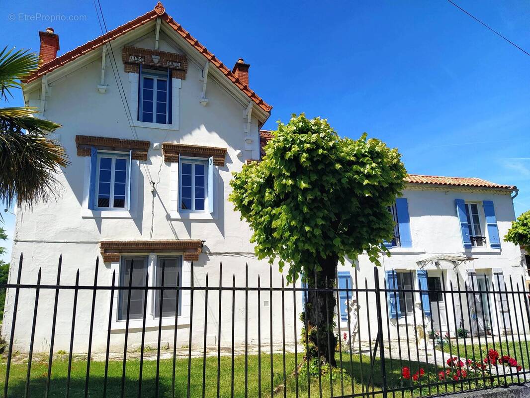 Maison à RIBERAC