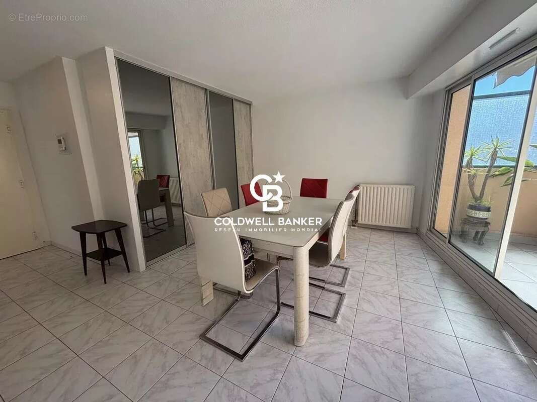 Appartement à SAINT-RAPHAEL