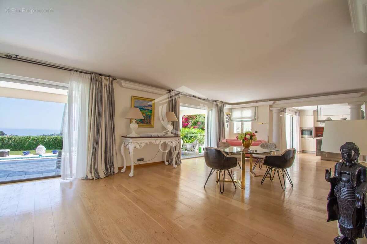 Vallauris - Superbe villa avec vue mer - photo 37