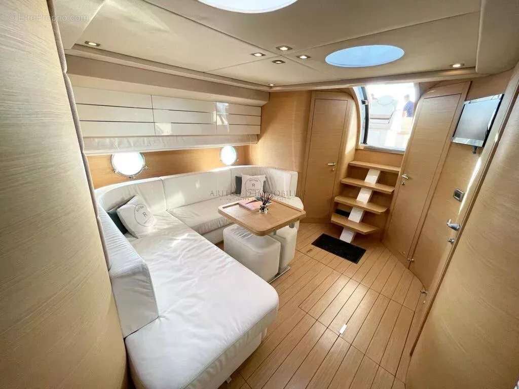 Yacht Sessa C52  Port Canto, Cannes - photo 10