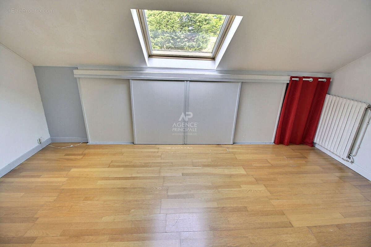 Maison à VERNEUIL-SUR-SEINE