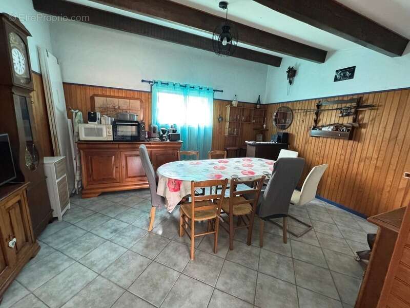 Vente Maison de Plain-Pied T5-4 avec Piscine et Garages – Peyruis (04) - photo 28