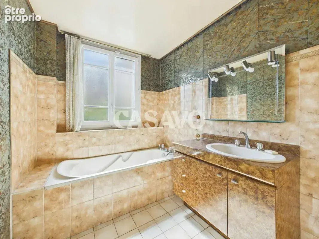 Vente Maison 5 pièces de 155m² - 94120 Fontenay-sous-Bois - photo 6
