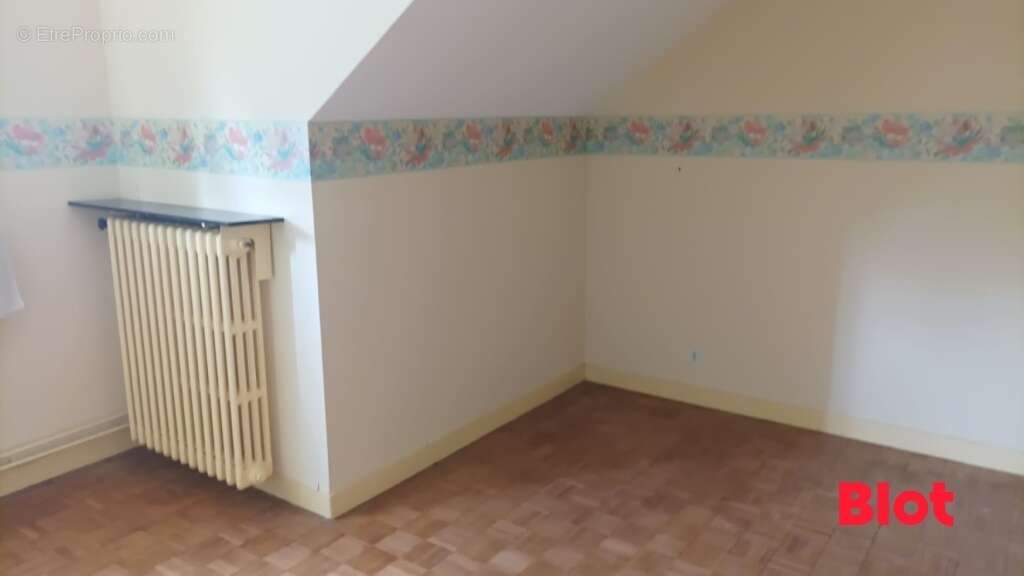 Maison à LA GUERCHE-DE-BRETAGNE