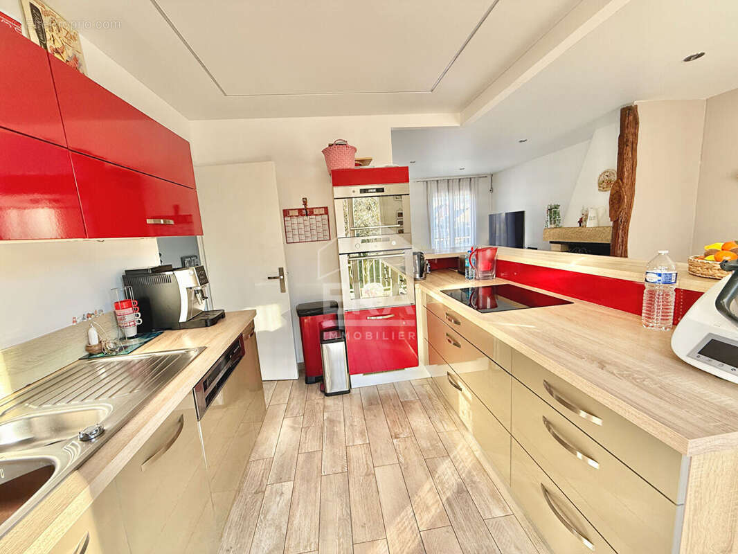 Maison à PONTAULT-COMBAULT