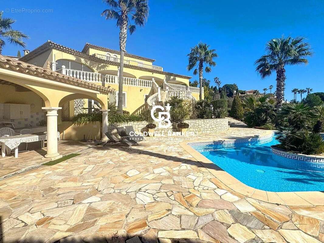 Maison à LES ISSAMBRES