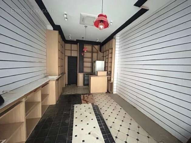 Commerce à PARIS-18E