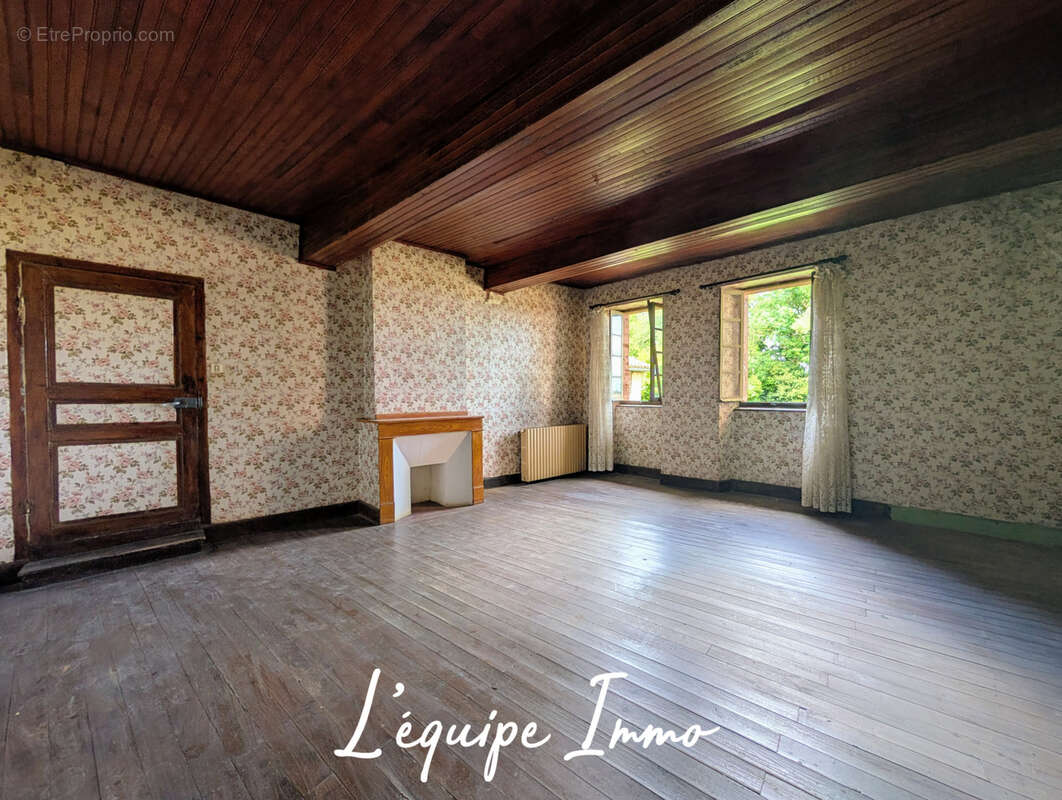 Maison à MONTPEZAT