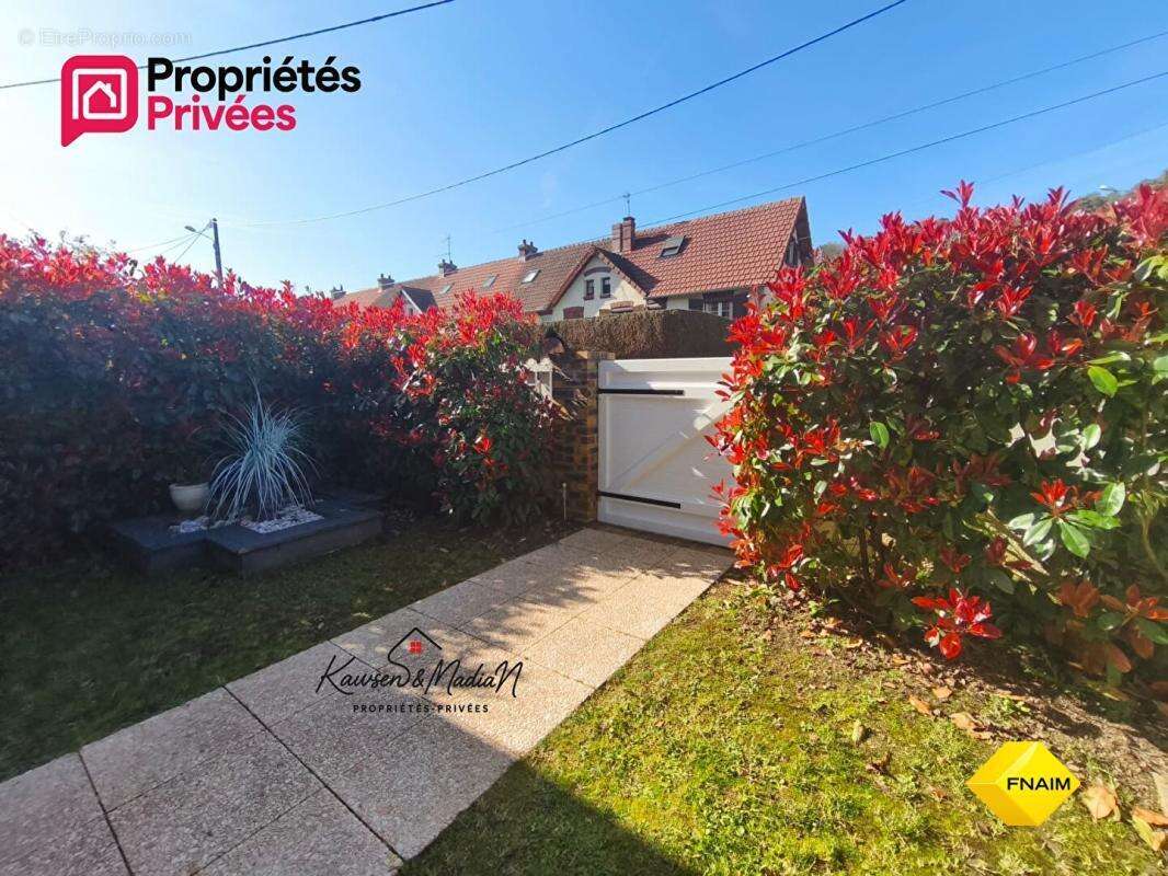 Maison à LA BONNEVILLE-SUR-ITON