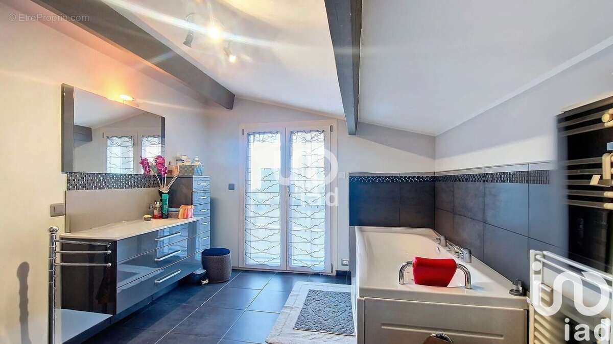 Photo 9 - Maison à CASTELLAR