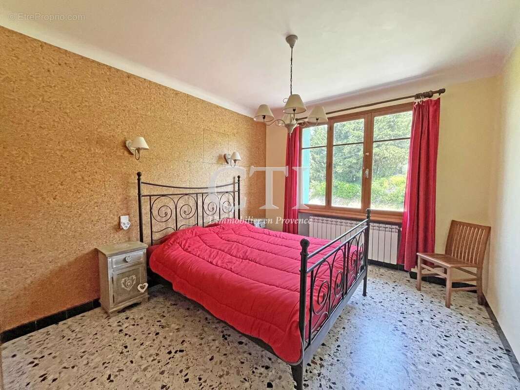 Maison à VAISON-LA-ROMAINE