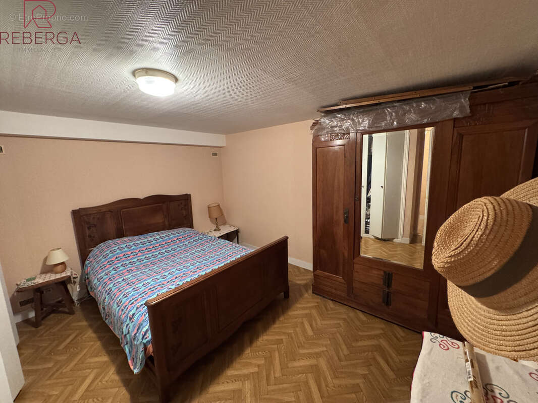 Maison à AUSSILLON