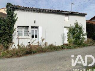 Photo 1 - Maison à LES BROUZILS