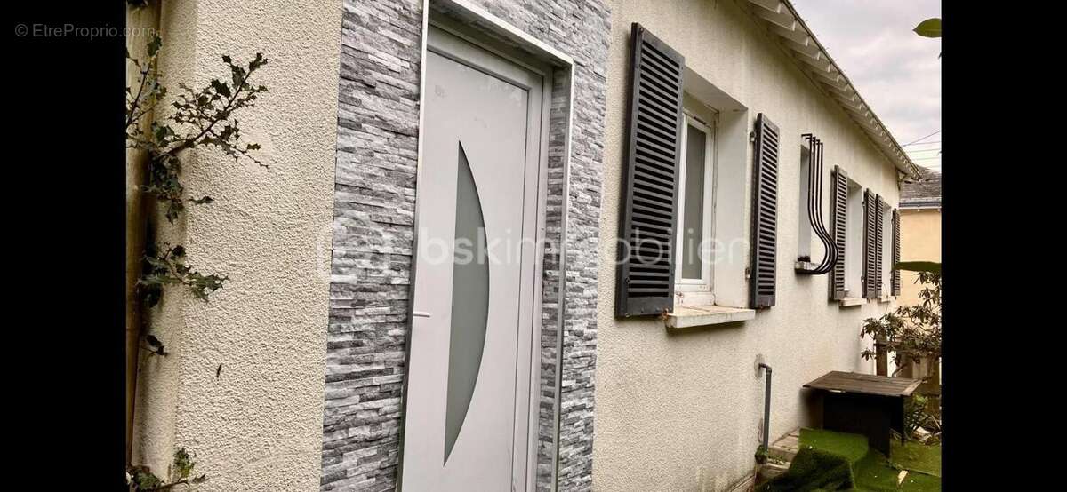 Maison de caractère avec fort potentiel locatif  en plein centre-ville de Chateaubriand ! - photo 3