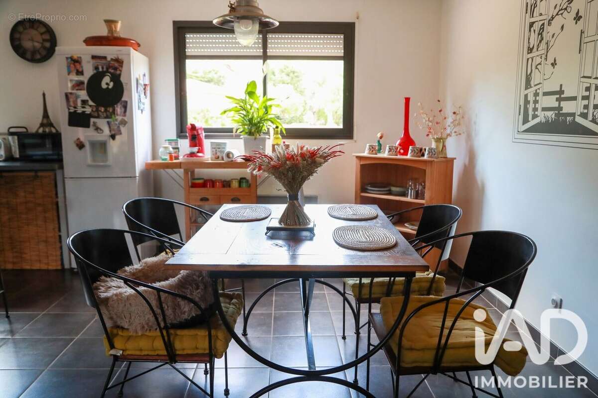 Maison 107 m² à Saint-Jean-De-Fos  - photo 8