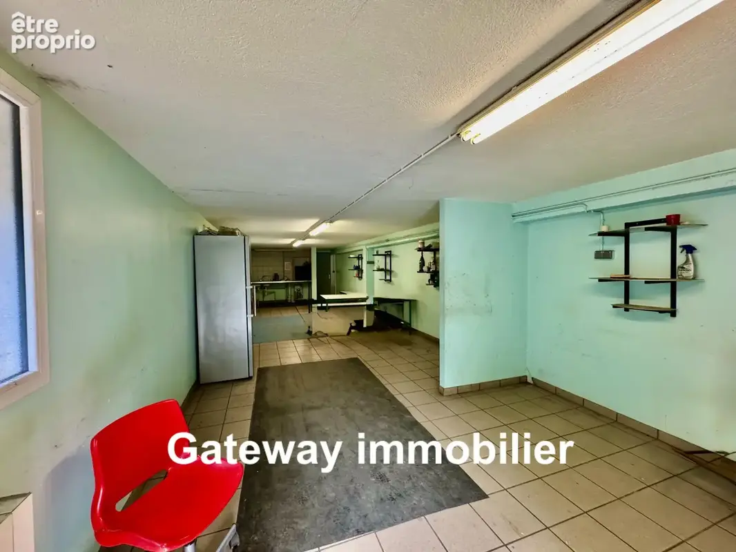 A vendre ensemble immobilier entrepôts/bureau 3346m2 à 03300 cusset - photo 16