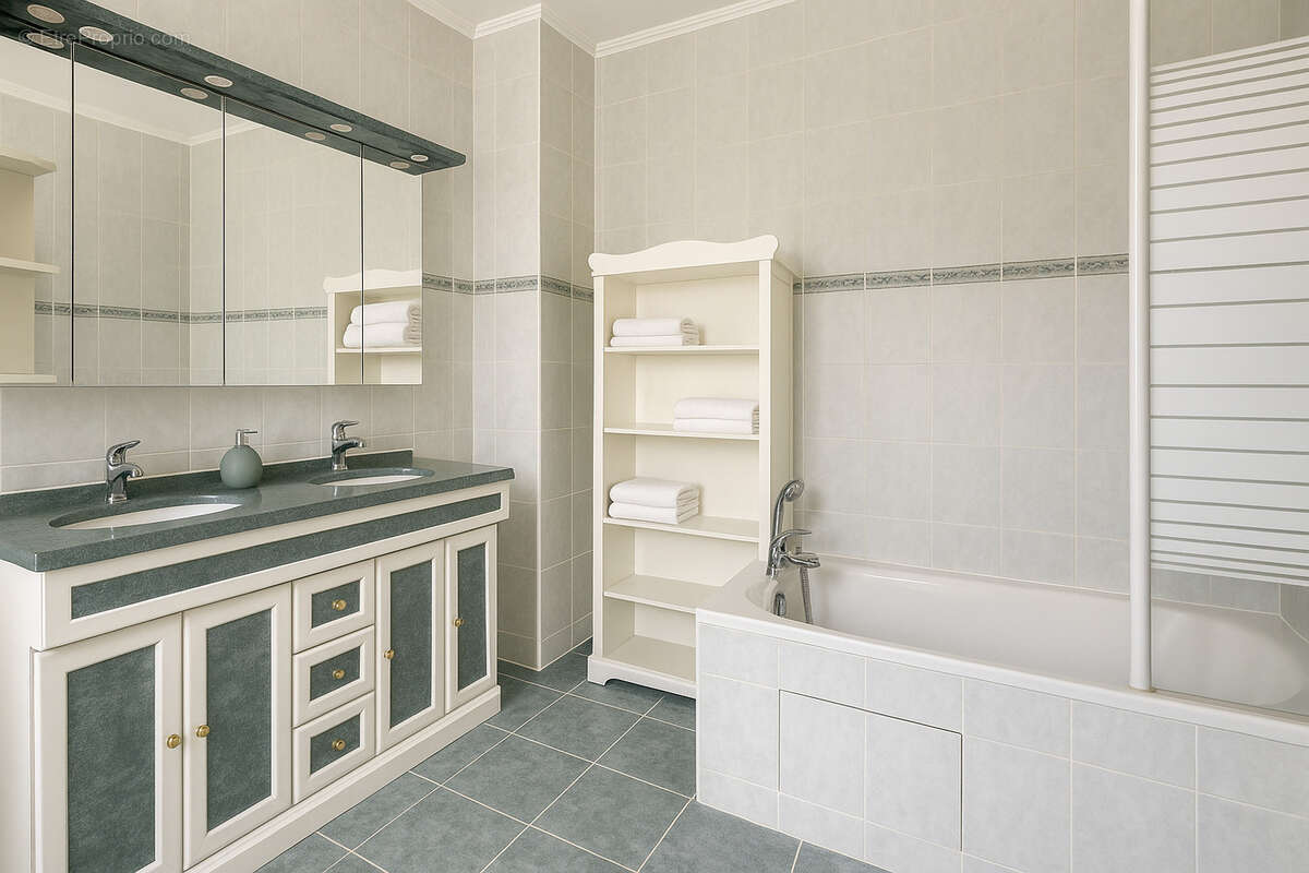 Maison à TOMBEBOEUF