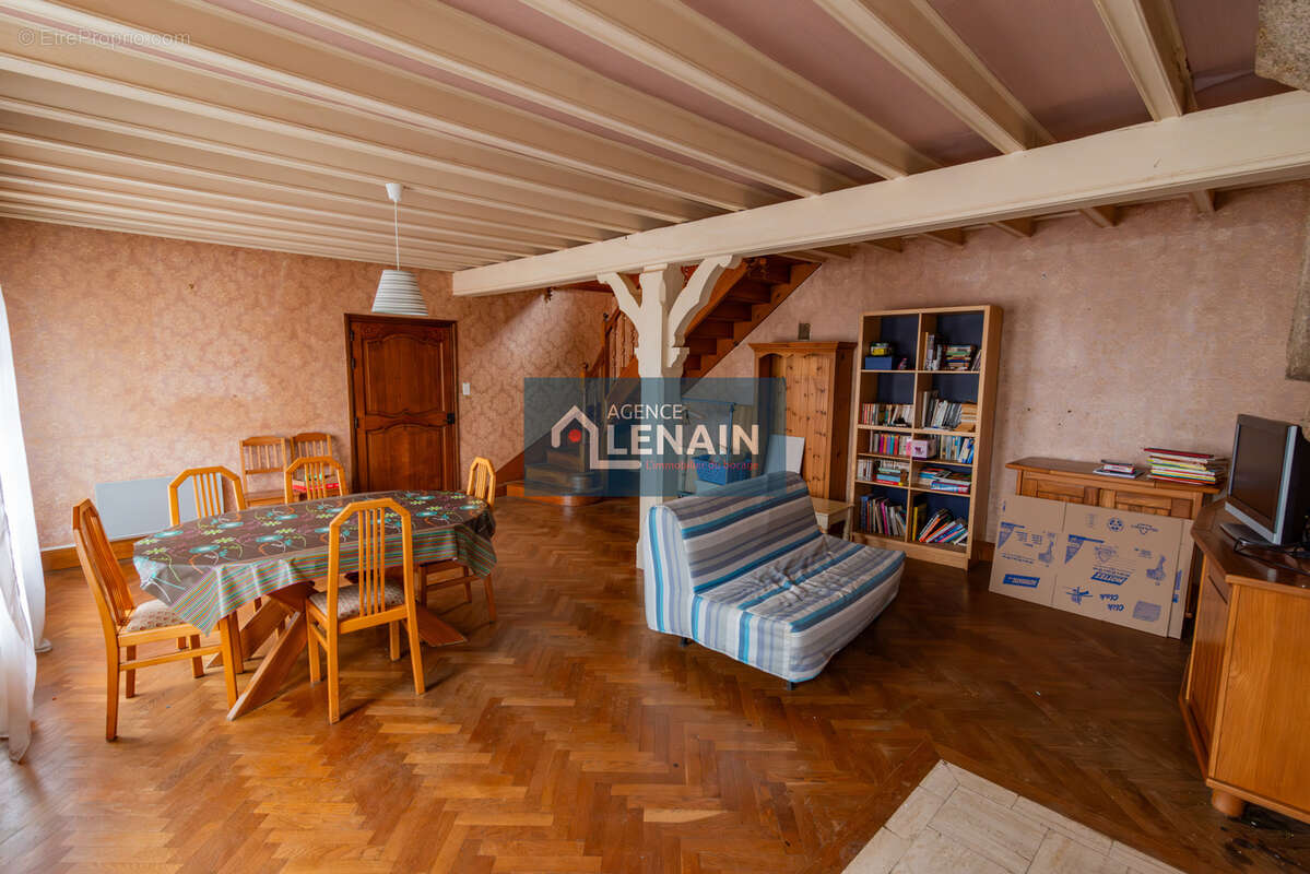 Maison avec belle capacite et avec locatif - photo 2