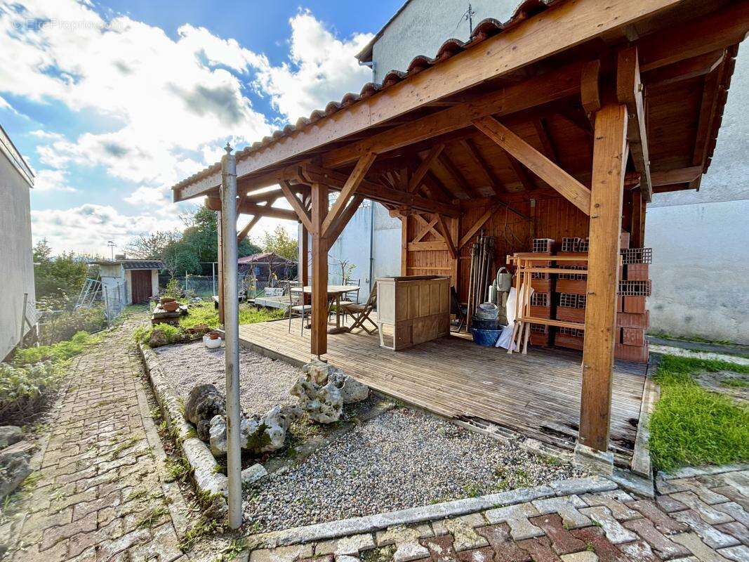 Appartement à CUBZAC-LES-PONTS