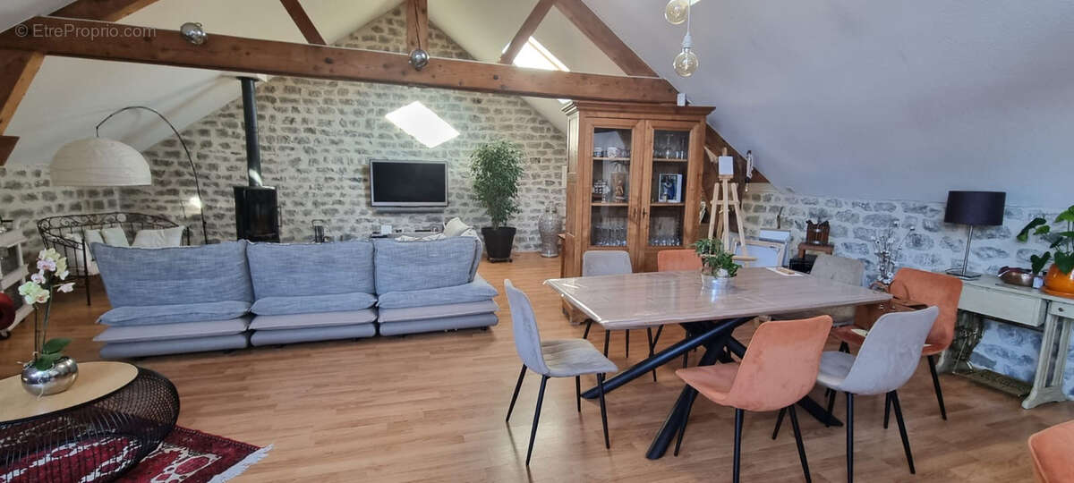 Maison à PARAY-LE-MONIAL