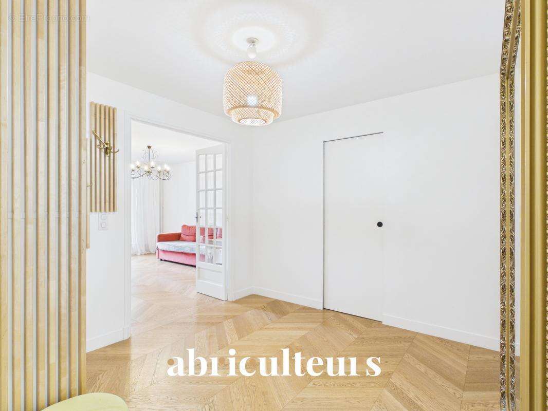 Appartement à VERSAILLES