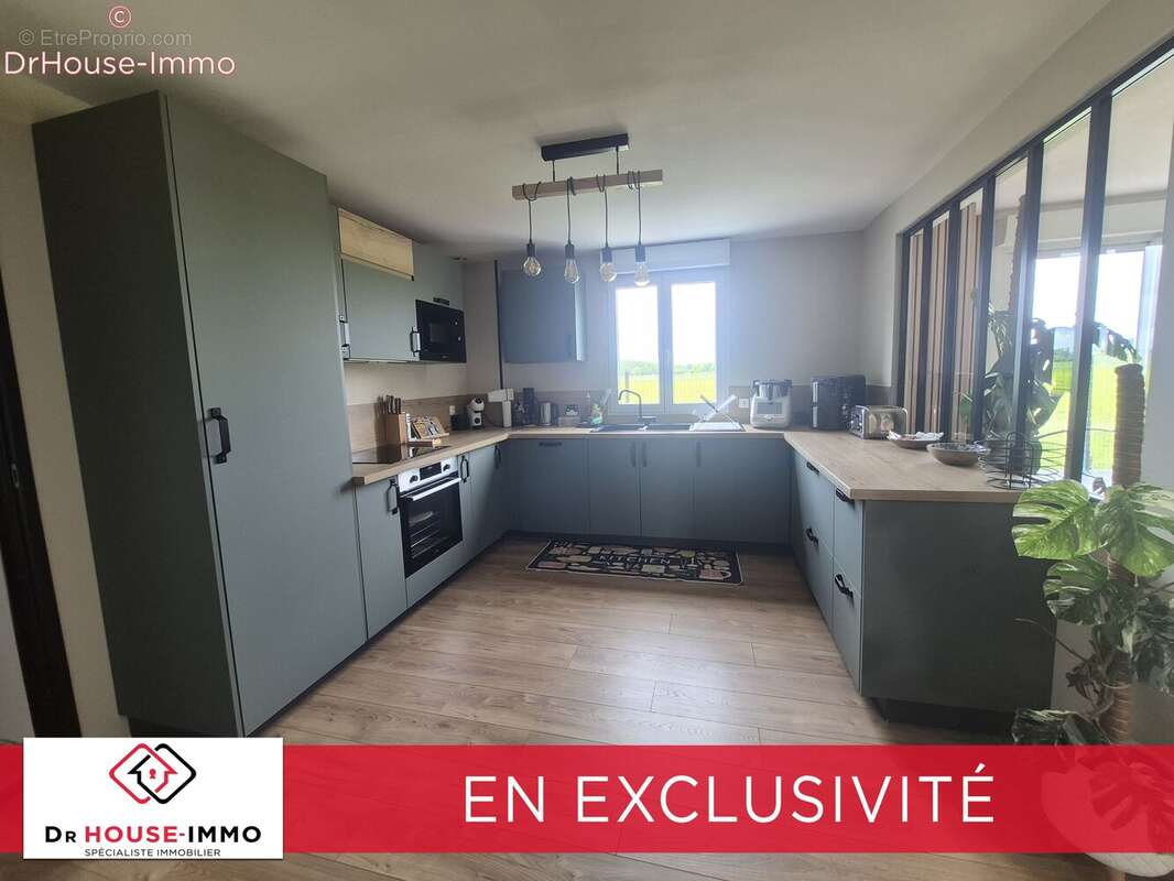 Maison 111 m² à Isbergues  - photo 3