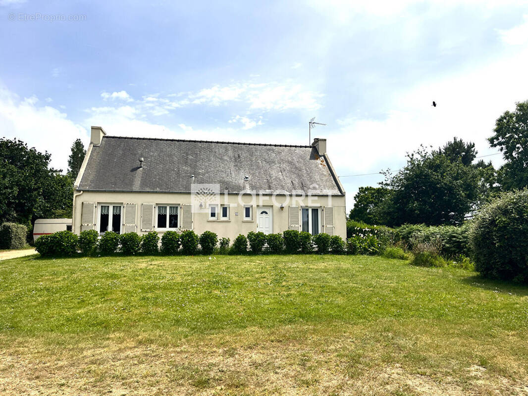 Maison à TREVOU-TREGUIGNEC