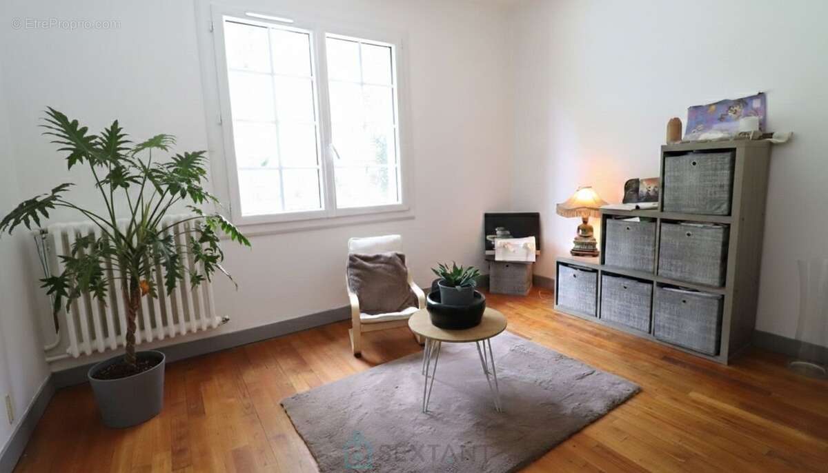 Maison à NOISY-SUR-ECOLE