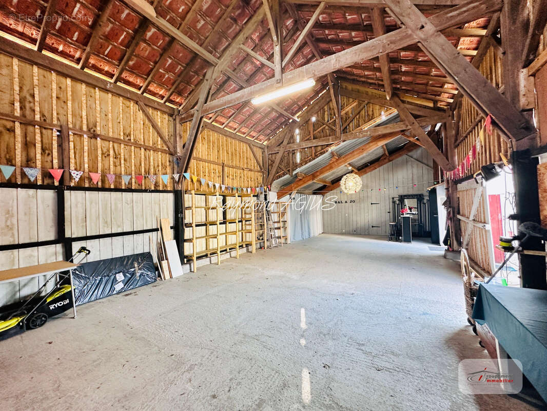 Charmante longère de vigneron avec studio, piscine et séchoir traditionnel - photo 44