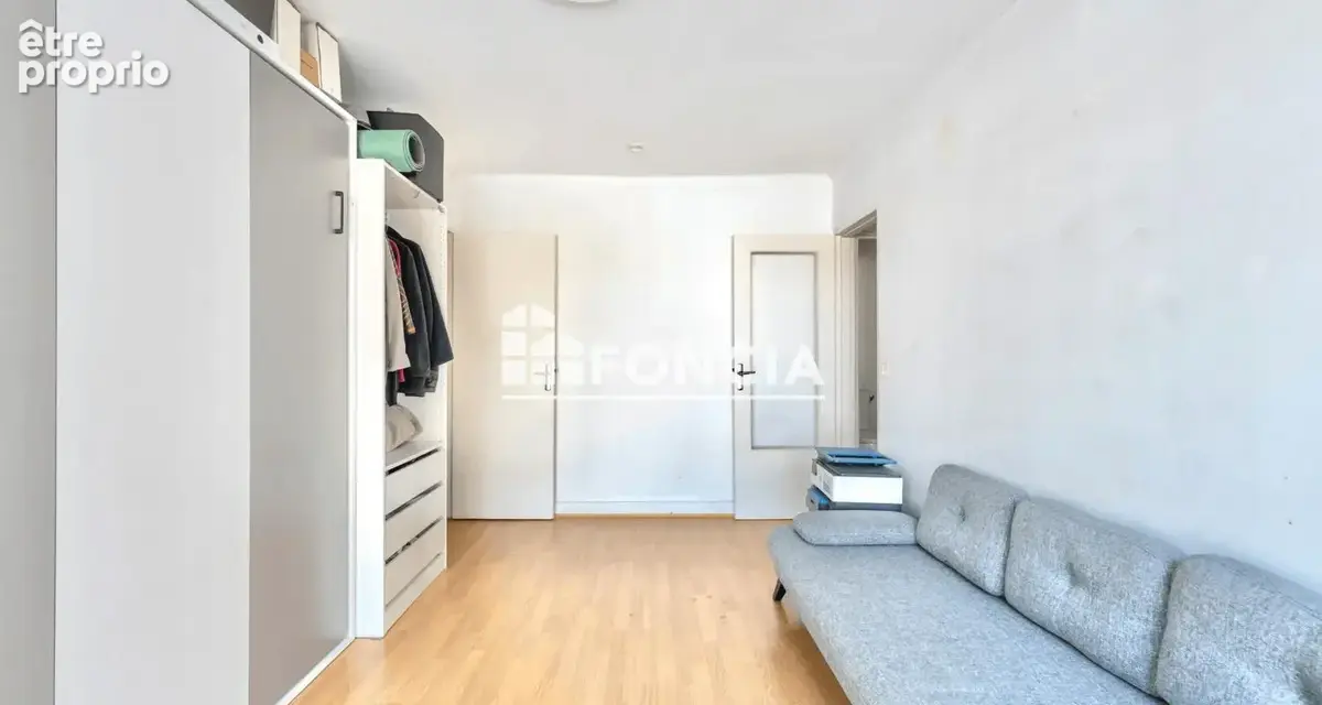 La garenne-colombes - place de la liberté - deux pièces  - balcons -  parking - photo 5
