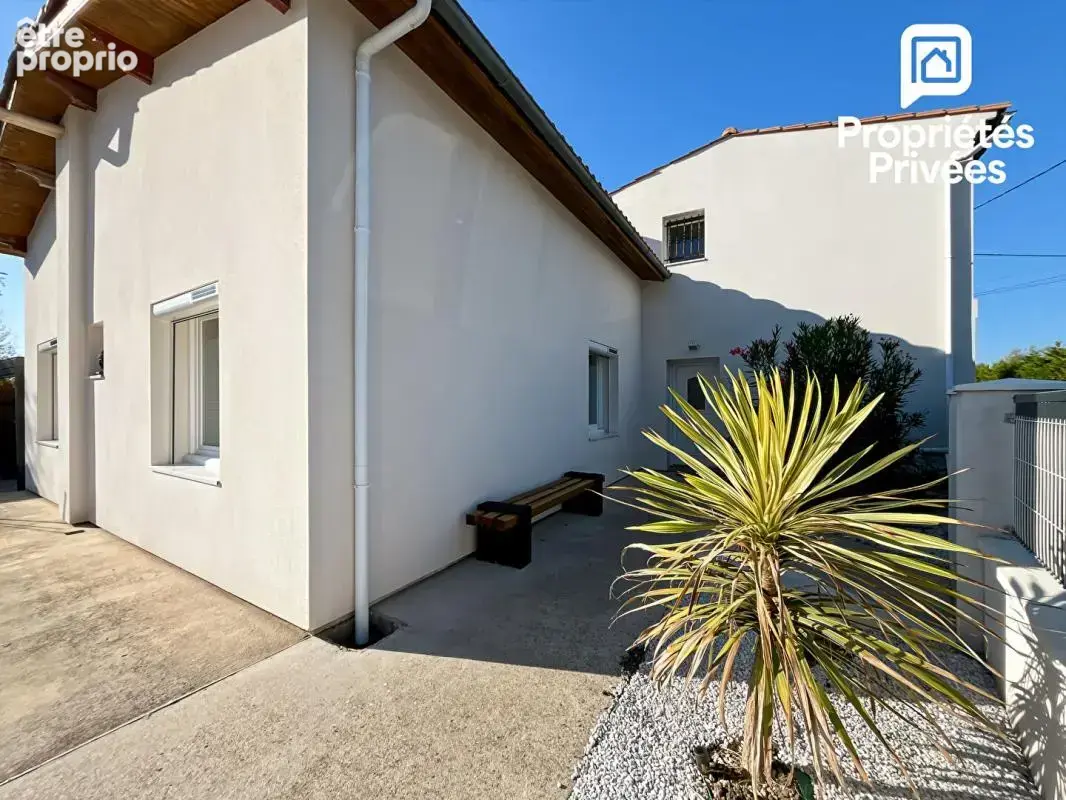 Maison rénovée, 5 chambres, garage avec piscine sur 3 000 m² - photo 16