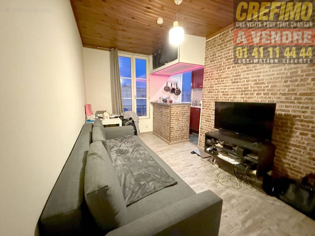 Appartement à COURBEVOIE