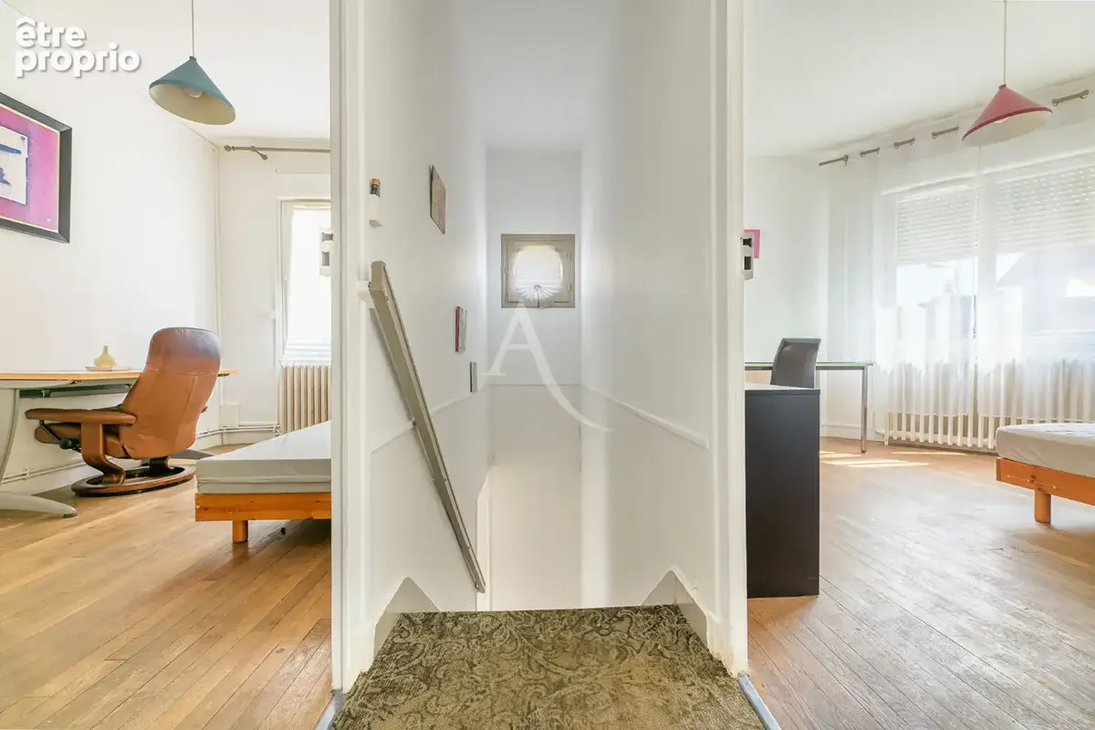 Tours La Fuye-Velpeau - Maison de Ville  115m2 - 2 box - Pas de jardin - photo 11