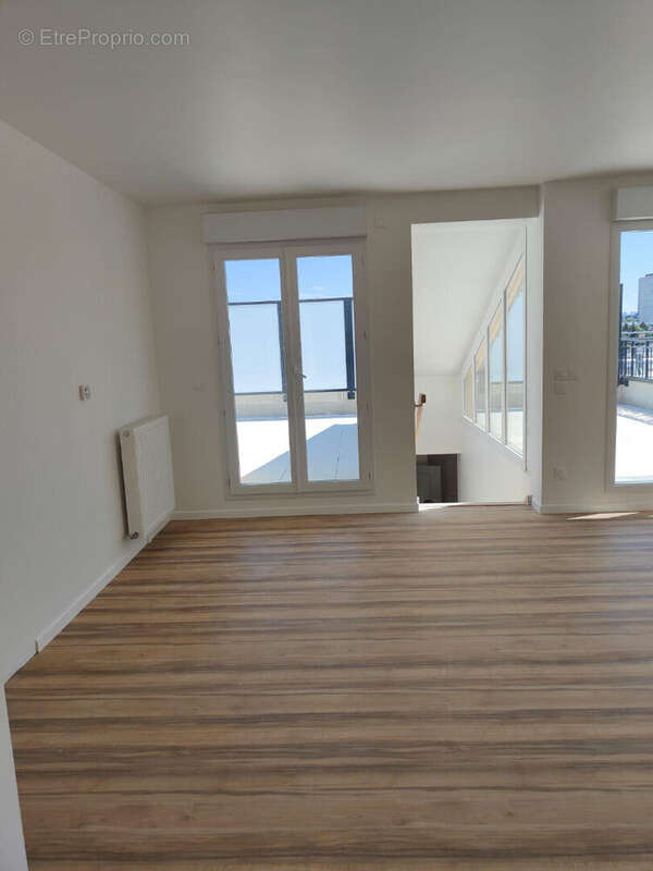 Appartement à LE BLANC-MESNIL