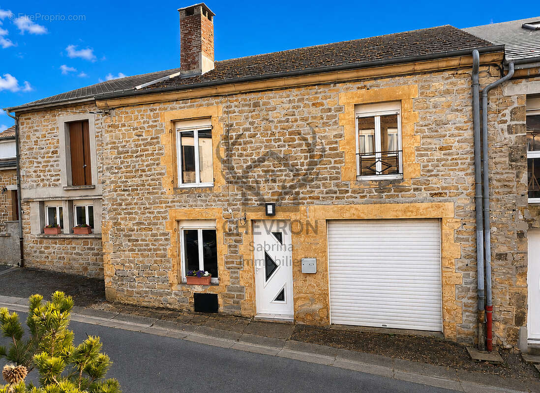 Maison à SURY