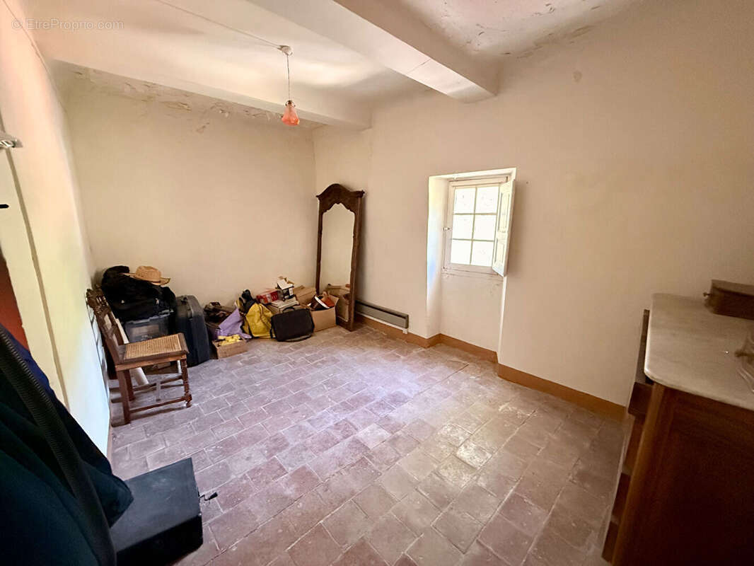 Maison de village R+3 T5 avec petite maisonnette de 19m2 à rénover - photo 14