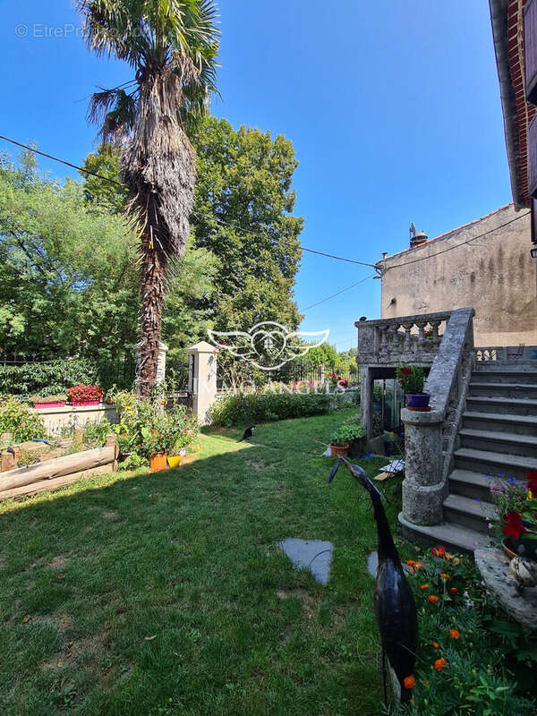 Maison à CHAMBORIGAUD