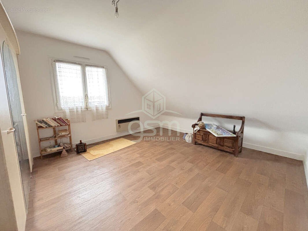 Maison à SAINTE-MAURE-DE-TOURAINE