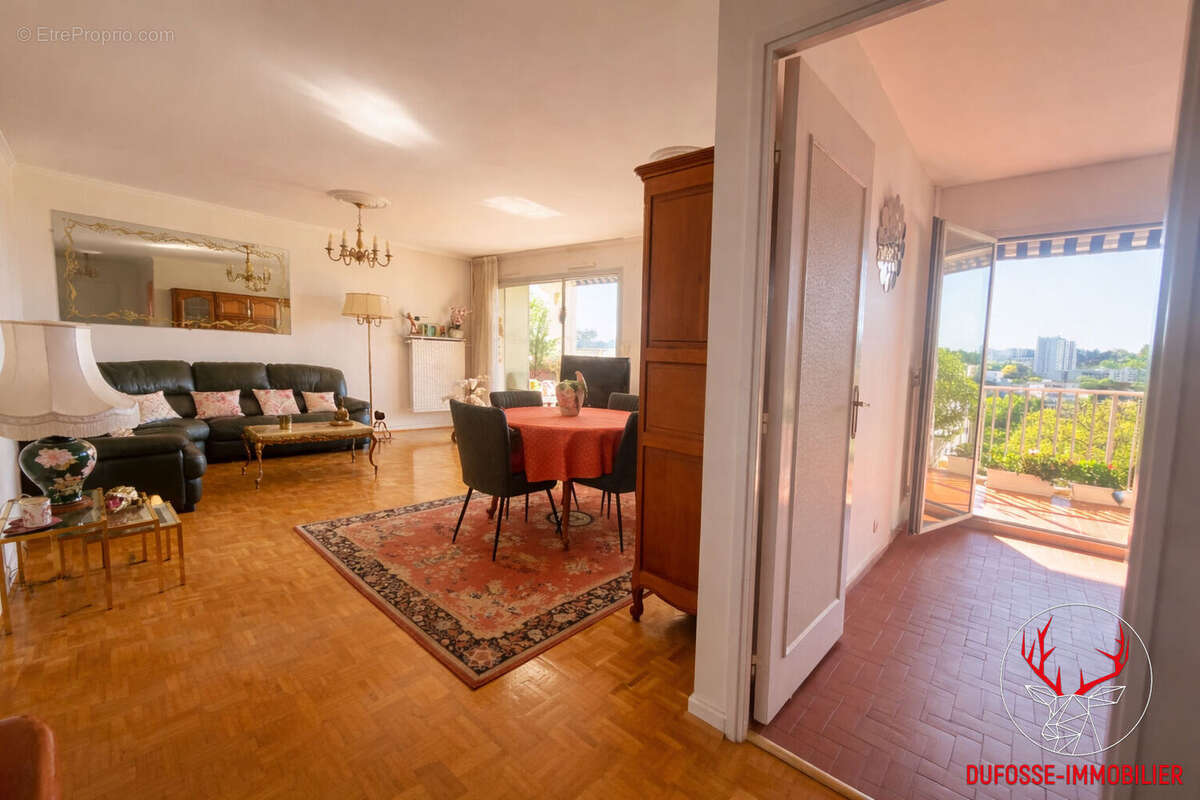 Appartement à TASSIN-LA-DEMI-LUNE