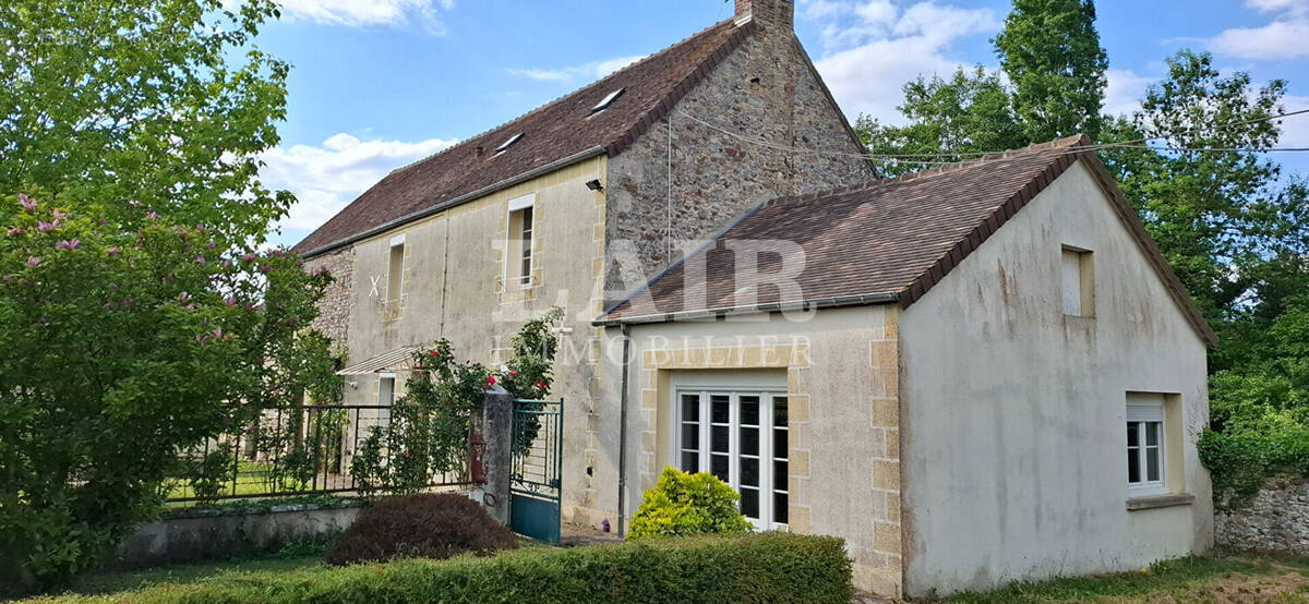 Maison à MONTMERREI