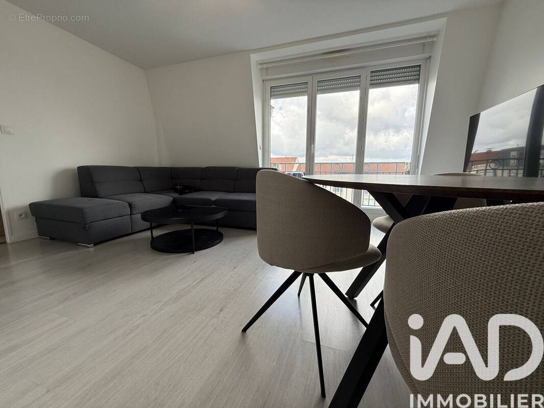 Photo 1 - Appartement à DAMMARIE-LES-LYS
